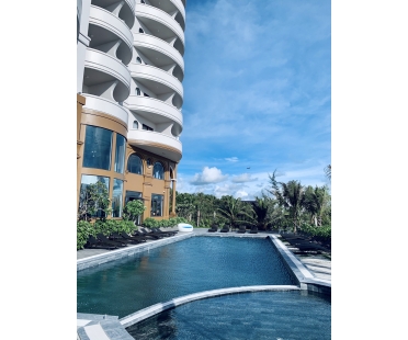 Khách sạn The May