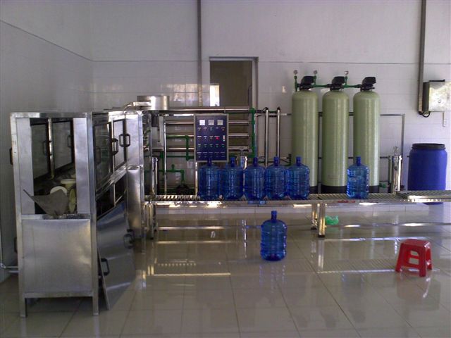 Lắp đặt hệ thống lọc nước cho nhà máy nước đóng chai